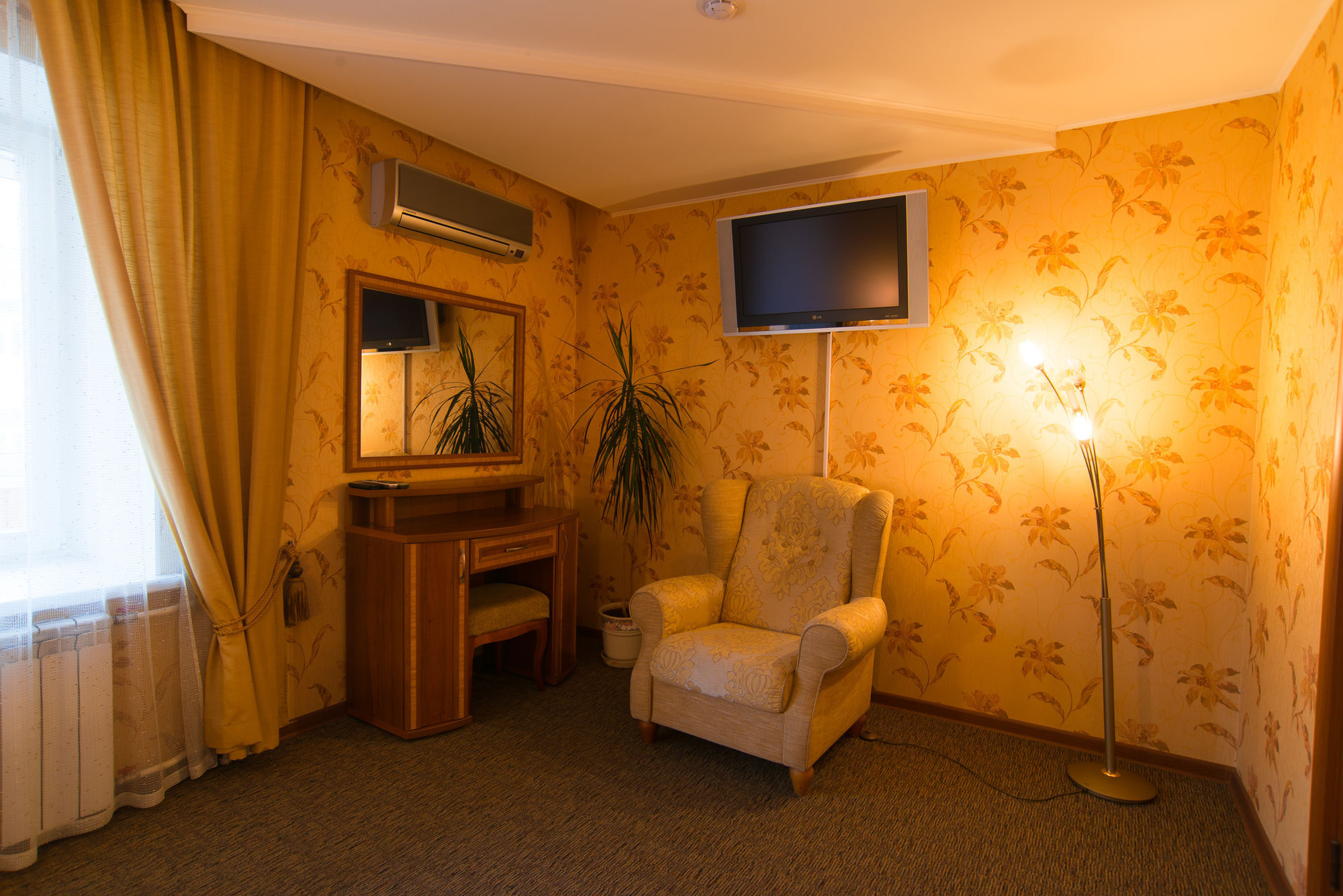 Suite Hotel Ekaterinburg Luaran gambar